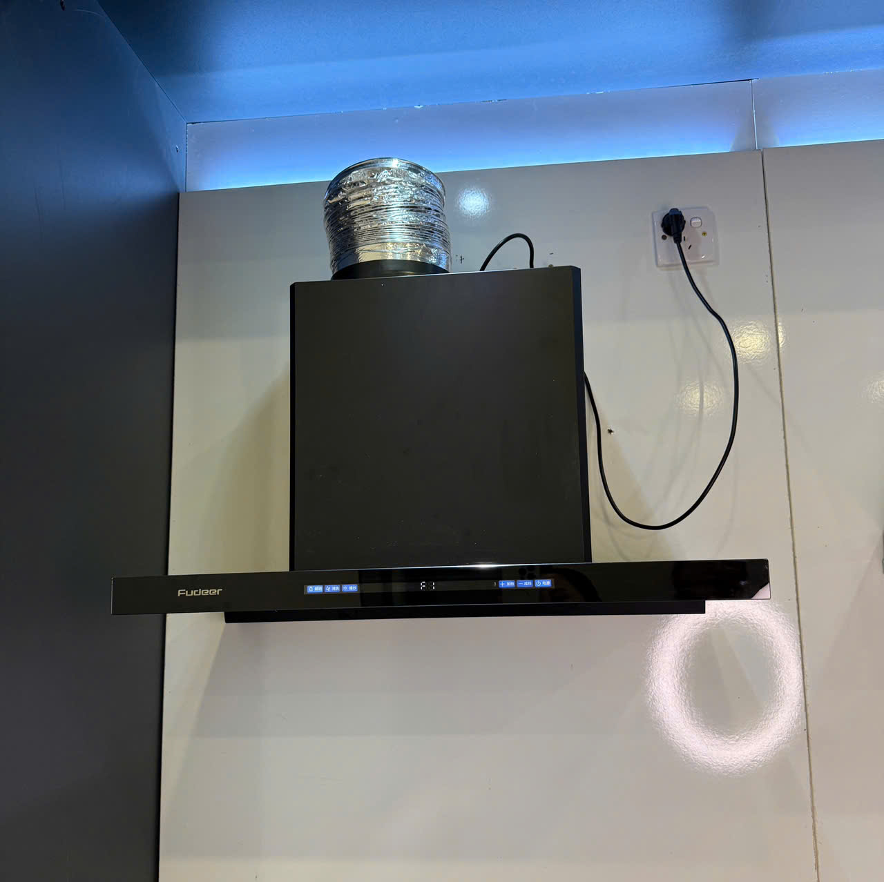 Máy Hút Mùi Chữ T , T8-700BKAC